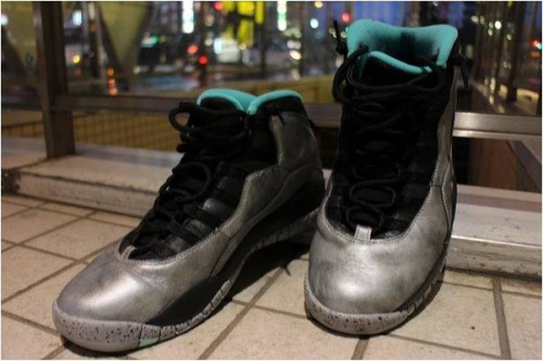 JORDANのスニーカー