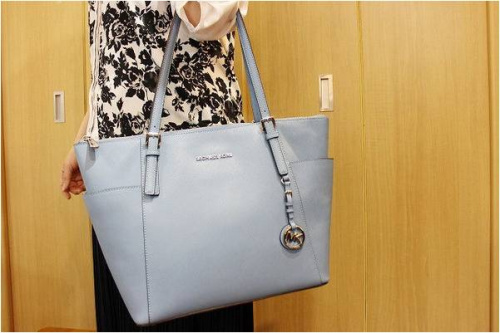 MICHAEL KORSのバッグ