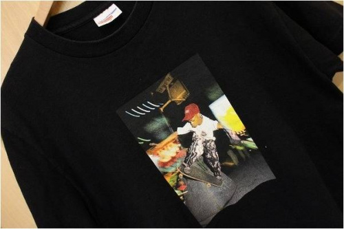 SUPREMEのcomme des garcons