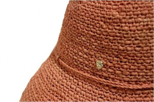 HELEN KAMINSKIのヘレンカミスキー