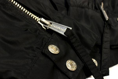 ディースクエアードのバイカーデニム