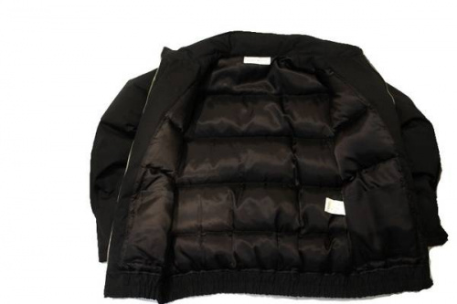ユニバーサルプロダクツのダウンジャケット