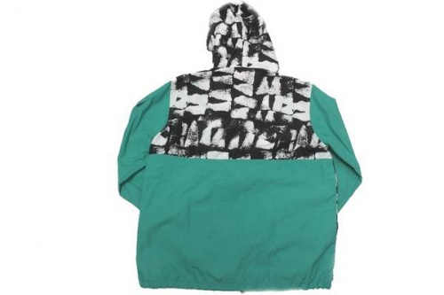 SUPREMEのシュプリーム