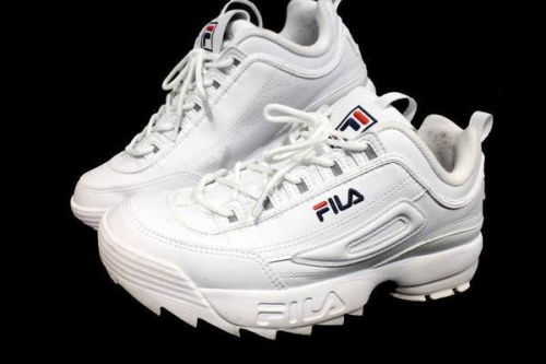 買取入荷のスニーカー