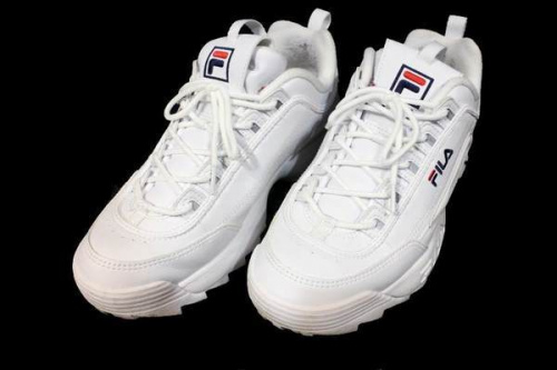 スニーカーの千葉