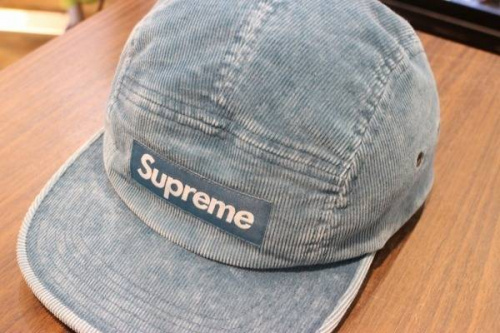 ストリートブランドのSUPREME