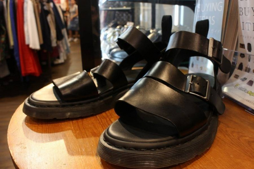 買取入荷の買取案内