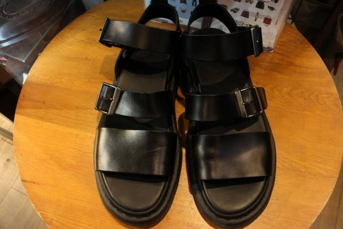 ドクターマーチンの船橋