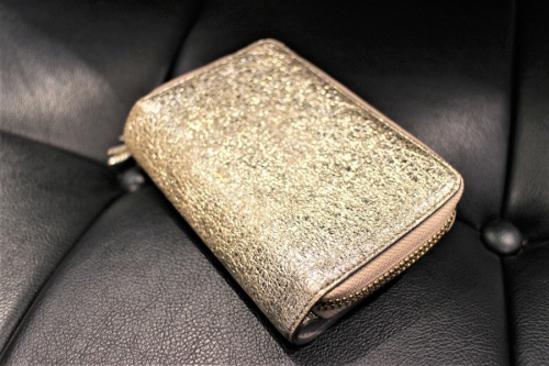 アニヤハインドマーチの財布