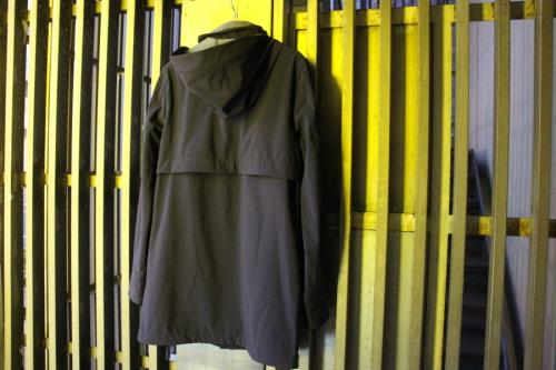 カナダグースのジャケット