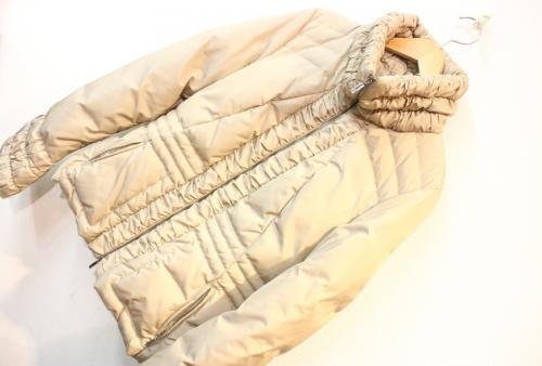 ダウンジャケットのレディース