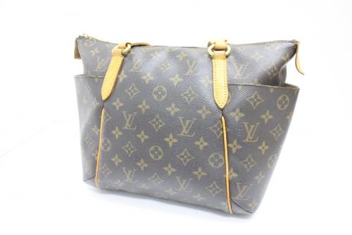 ラグジュアリーブランドのLOUIS　VUITTON