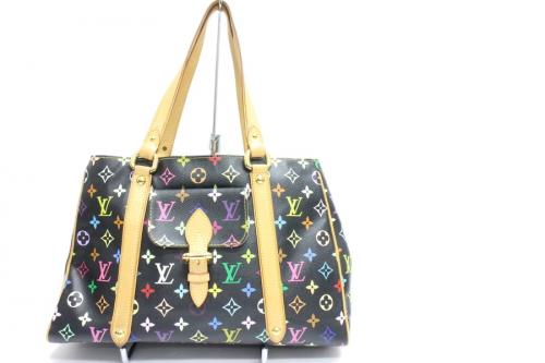 ラグジュアリーブランドのLOUIS　VUITTON