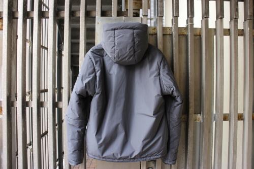 バッハのダウンジャケット