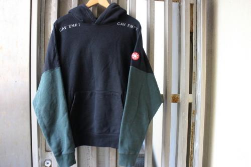 買取入荷のcavempt