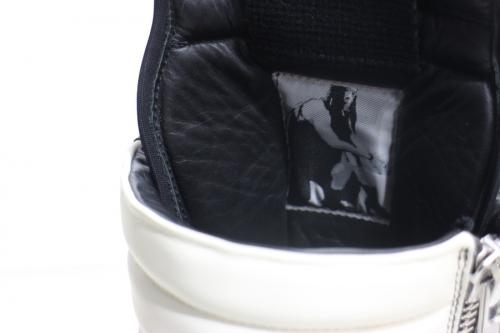 スニーカーの古着買取