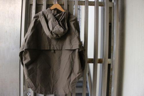 デゥーズィーエムクラスのC/Nフードブルゾン