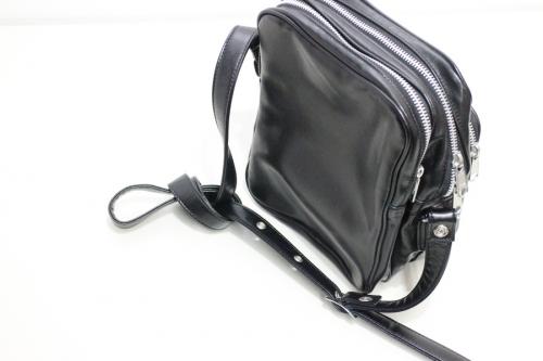 コムデギャルソンのショルダーバッグ