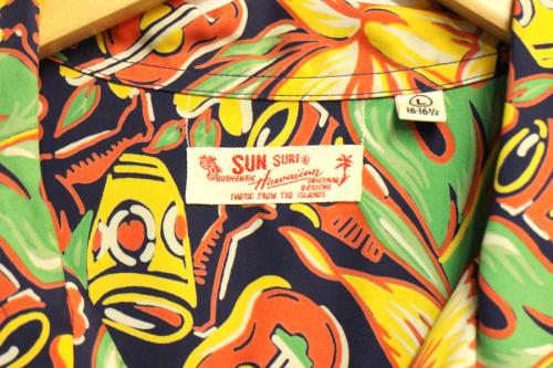 サン サーフのアロハシャツ