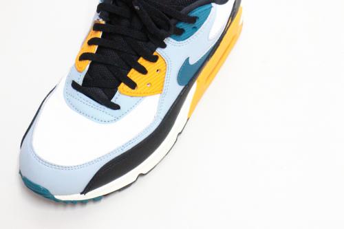 スニーカーの古着買取