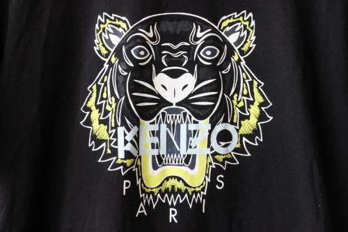 ケンゾーのロゴプリントTシャツ