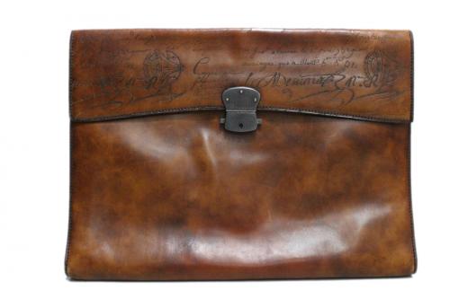 Berlutiのベルルッティ