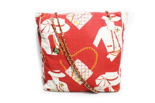 シャネルのキャンバスマトラッセバッグ