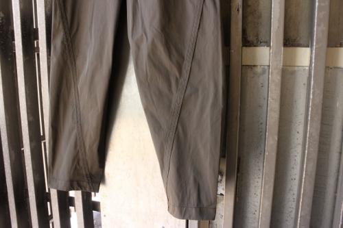 ナイロンテーパードパンツの古着買取