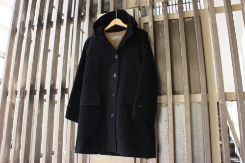 MARGARET HOWELLのマーガレットハウエル