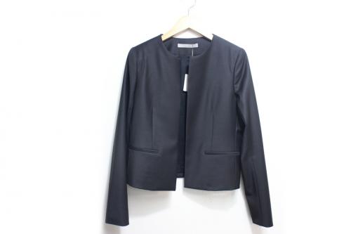 セオリーのノーカラージャケット