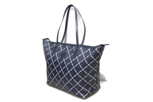 ハンティングワールドのトートバッグ