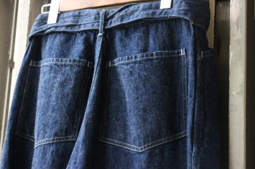 ベルテッドデニムパンツの古着買取