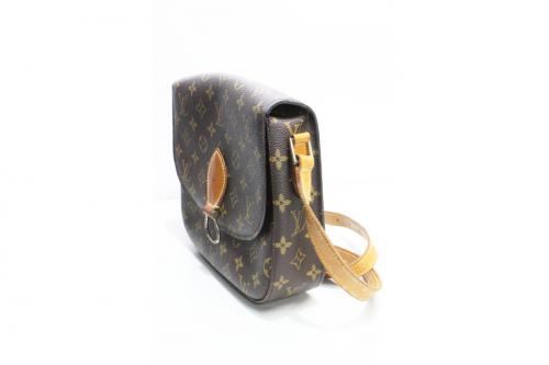 LOUIS VUITTON 　のルイ ヴィトン　