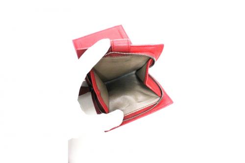 ボッテガベネタのイントレチャートウォレット