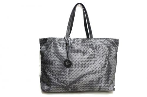 BOTTEGA VENETAのボッテガベネタ