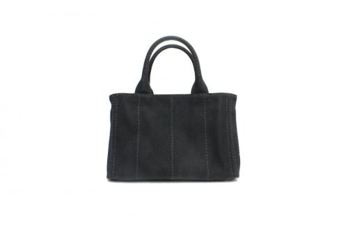 プラダのカナパ