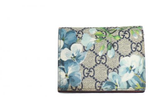 グッチのGGブルームスカードケース
