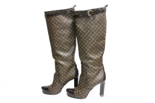 ルイ ヴィトン　のモノグラムロングブーツ