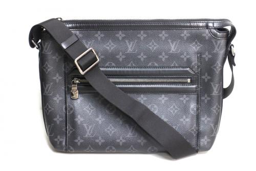 LOUIS VUITTON 　のルイ ヴィトン　