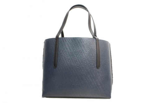 ラグジュアリーブランドのMONCLER