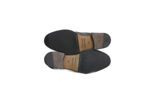 ウイングチップシューズのメンズ