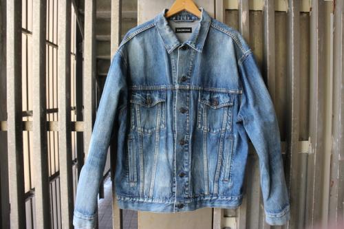 刺繍ロゴデニムジャケットのレディース