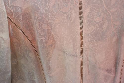 エンブロイダリードレスのレディース