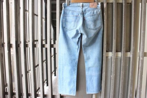 リーバイスの66後期デニムパンツ