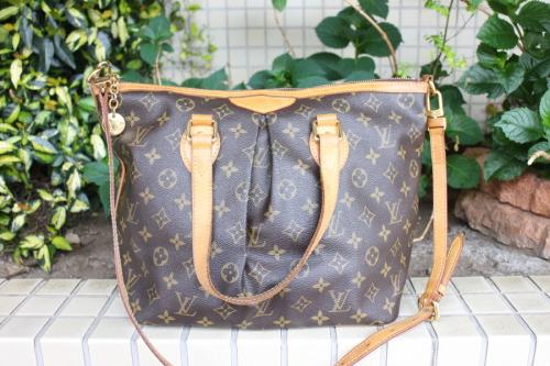 LOUIS VUITTON 　のルイ ヴィトン　