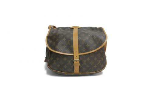 LOUIS VUITTON 　のルイ ヴィトン　