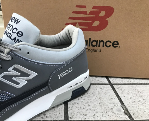スニーカーのNEW BALANCE