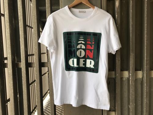 モンクレールの3D風プリントTシャツ