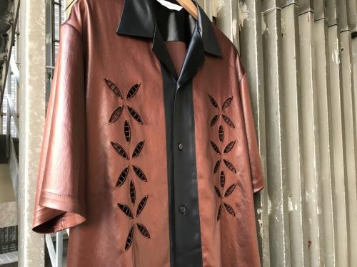 サスクワァッチ ファブリックスのFAKE LEATHER H/S SHIRT