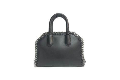 ステラマッカートニーのファラベラボックスバッグ